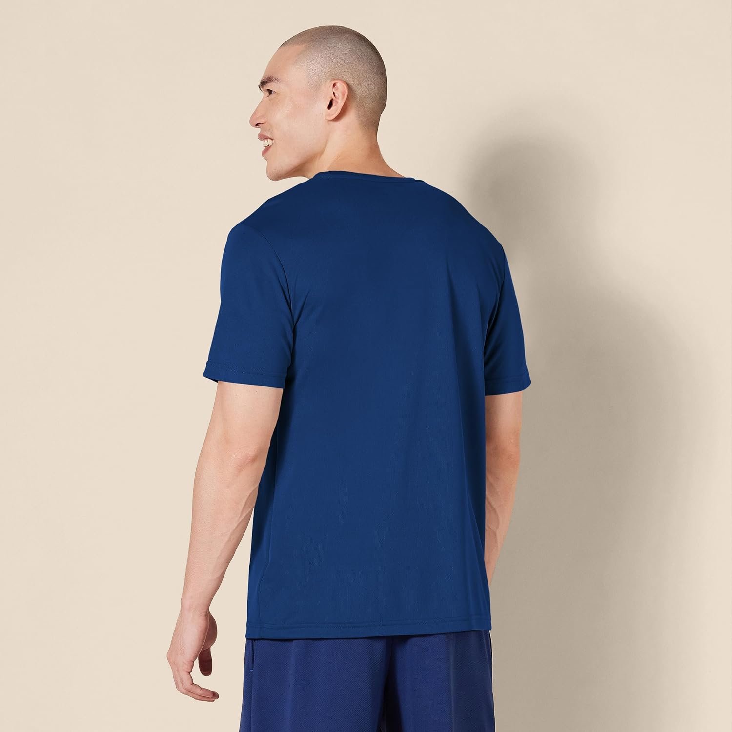 Amazon Essentials Men's Moisture Wicking Breathable Active Performance Tech Gym T-Shirts, Pack of 2