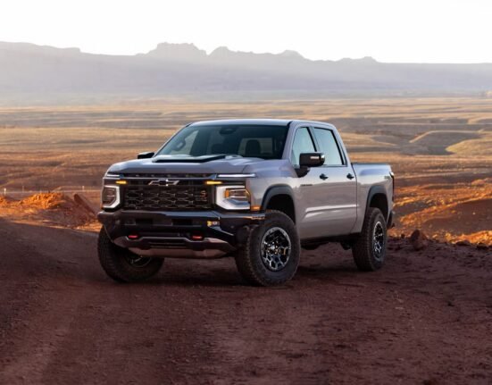 2027 Chevrolet Silverado 1500 Interior and Exterior Picture Gallery