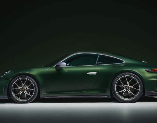 911 GT3 Earls Court 51 Edition celebrates the UK's best car color