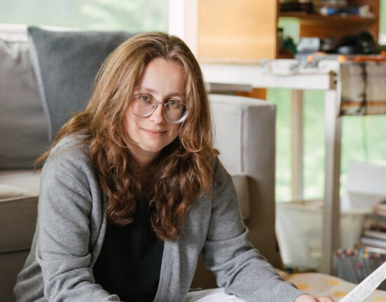 A graphic novelist portrays the lives of Vermont lesbians before their time