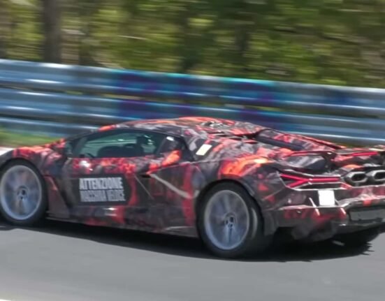 A more attractive Lamborghini Revuelto should appear later this year