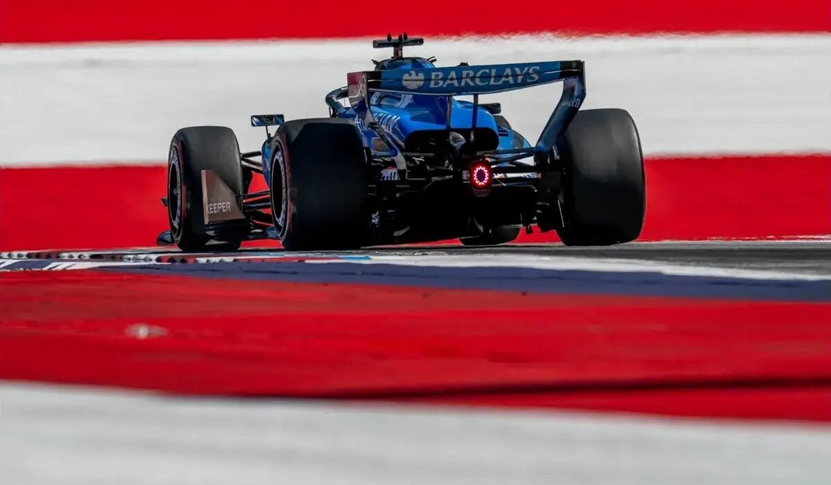 Alex Albon criticizes Williams' communication failures after Austrian Grand Prix qualifying failure