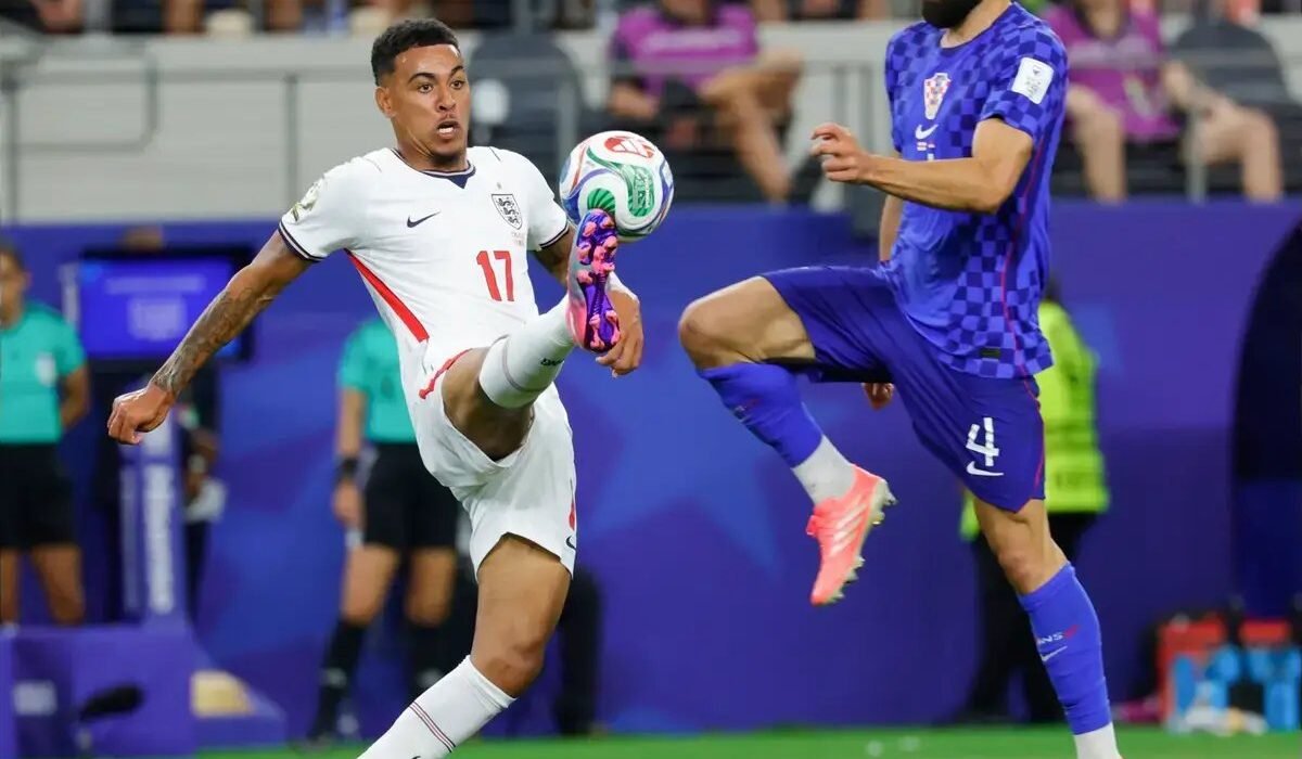 Arsenal and Chelsea are battling to sign £85m Aston Villa star Morgan Rodgers