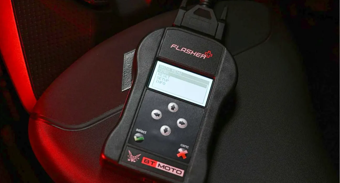 BT Moto Stage 1+ ECU Flash and Flasher+ Tuner Review