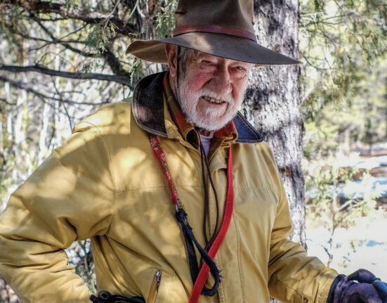 Backpacker magazine founder and hiking conservationist William Kemsley dies at 98