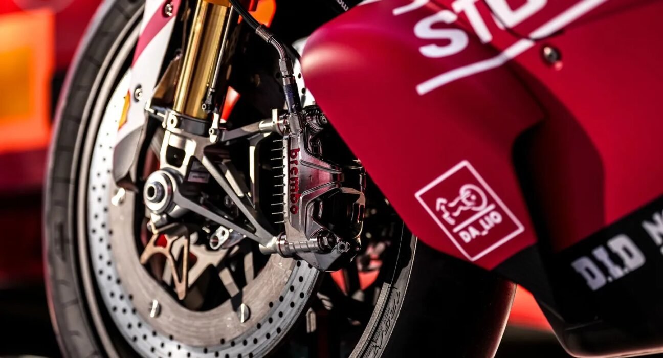 Brembo creates the future of braking in world superbikes with new HiXtion technology