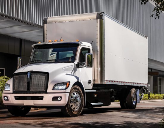 Buyer reluctance keeps medium-duty truck sales low