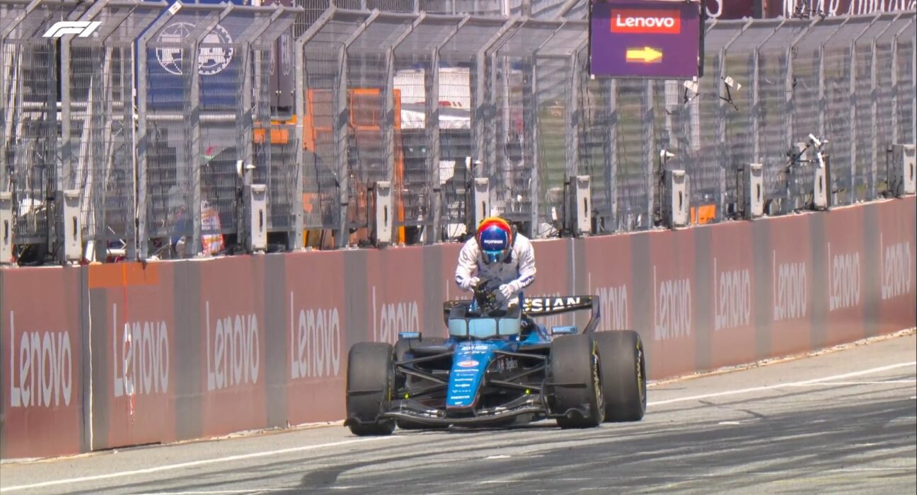 Carlos Sainz suffers dramatic DNF as Williams struggle deepens at Austrian Grand Prix