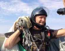 Extreme sports pioneer Andy Lewis dies in Utah base jump