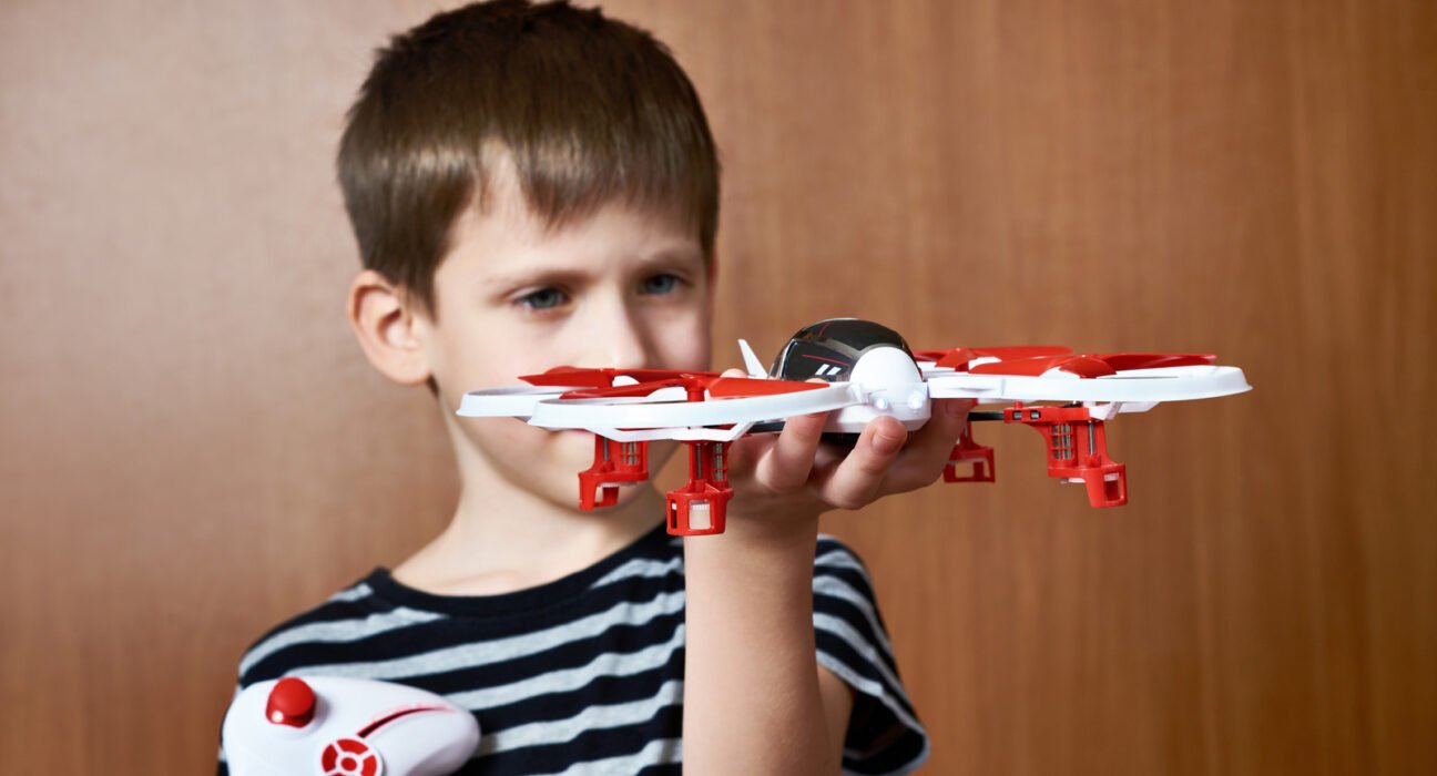 FCC no longer afraid of Chinese toys, lifts ban on very cheap drones