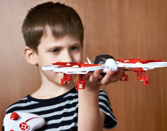 FCC no longer afraid of Chinese toys, lifts ban on very cheap drones