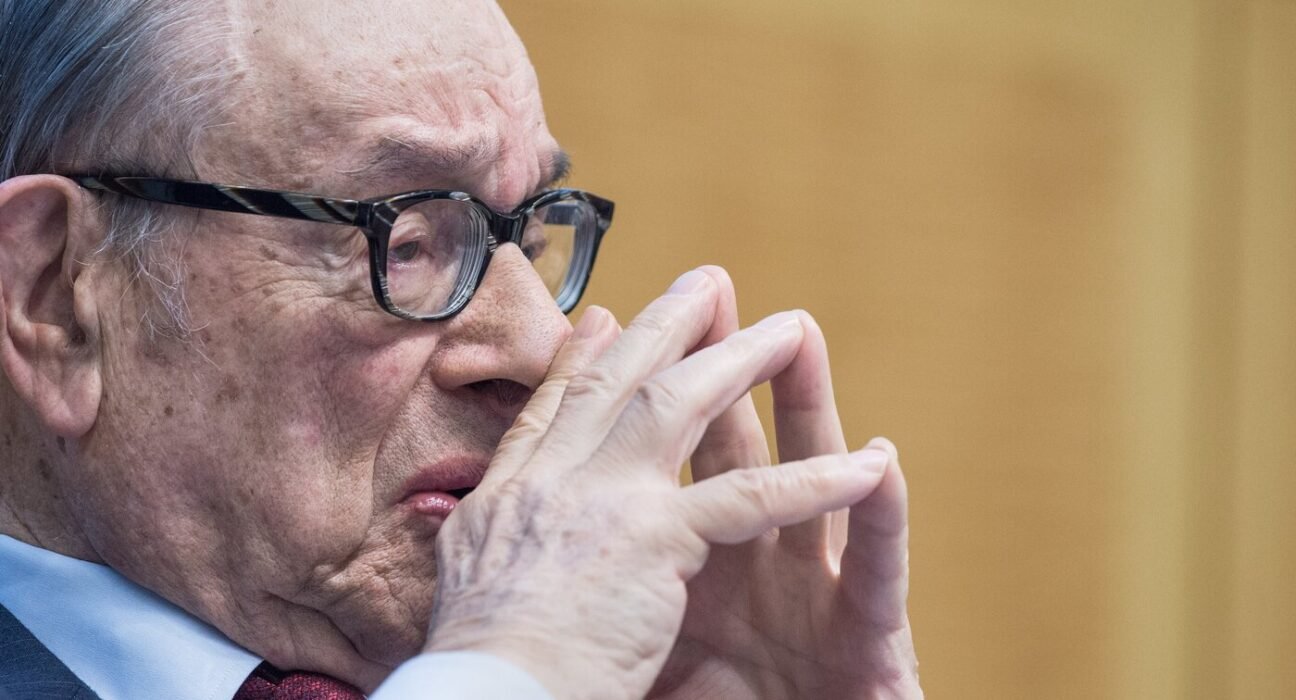 Famous former Federal Reserve Chairman Alan Greenspan dies: NPR