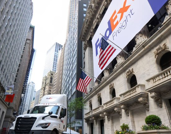 FedEx Freight reports first earnings as a stand-alone company