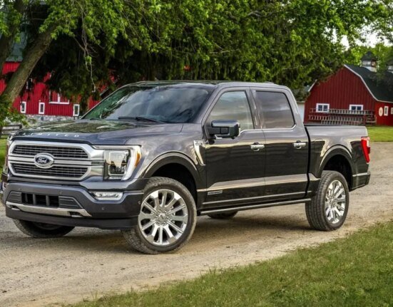 Ford removes the V8 from the top-spec F-150 King Ranch, Platinum