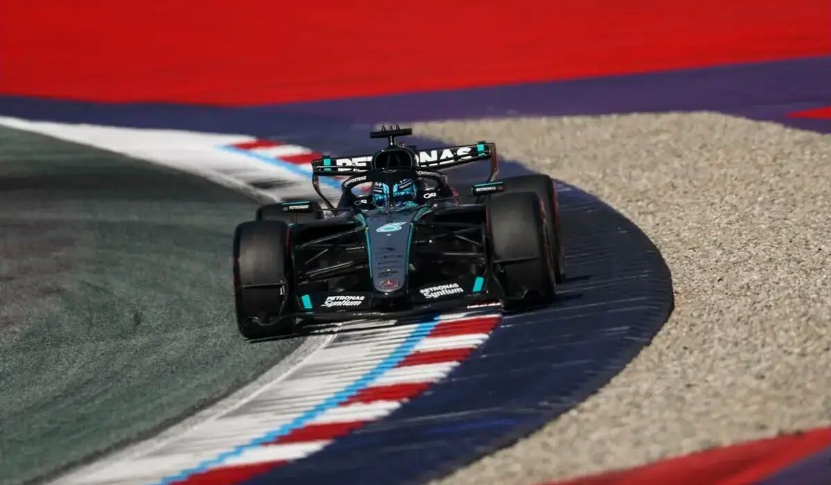 George Russell snatches Austrian Grand Prix pole as Verstappen crashes in final sector – but stewards investigation obscures result