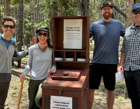 Hikers on board for 'pay to poop' scheme, study reveals
