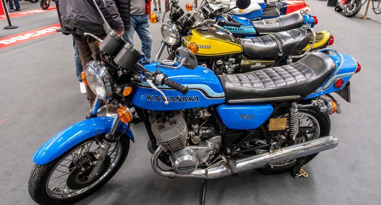 How did Kawasaki settle for the H2's 'widowmaker' reputation?