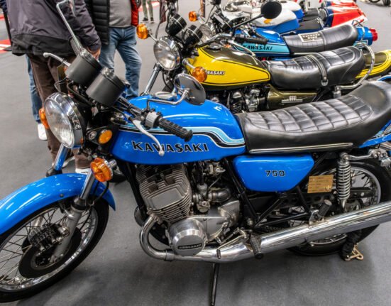 How did Kawasaki settle for the H2's 'widowmaker' reputation?