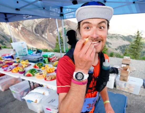 How to Carb Load Before a Race, According to Science