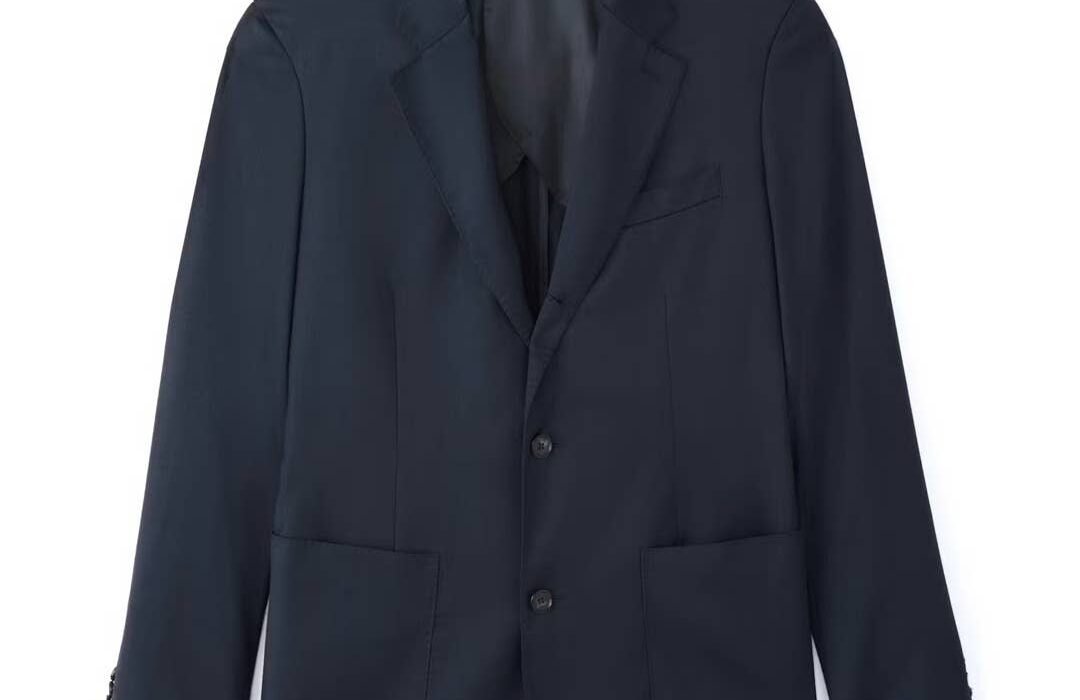 Huckberry is selling its Essential Suit Jacket in 3 timeless colors at 55% off