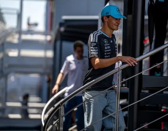 Jacques Villeneuve claims George Russell was mentally defeated in Barcelona Grand Prix fight