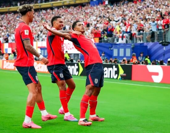 Jude Bellingham shines as England top group with win over Panama despite Kwanzaa struggles