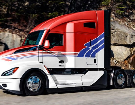 Kenworth, Peterbilt Headline USA 250th Truck Tribute