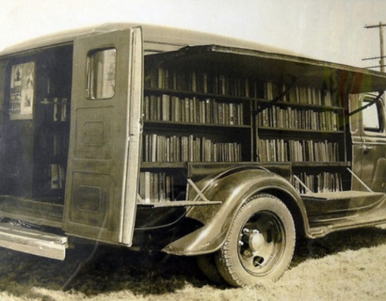 Literary Center »How my childhood bookmobile sparked my love of reading