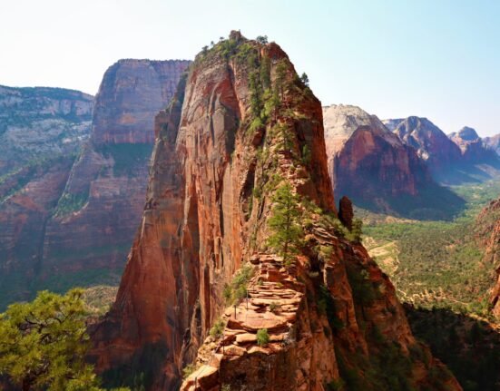 Man accused of pushing wife at Angels Landing found dead before court date