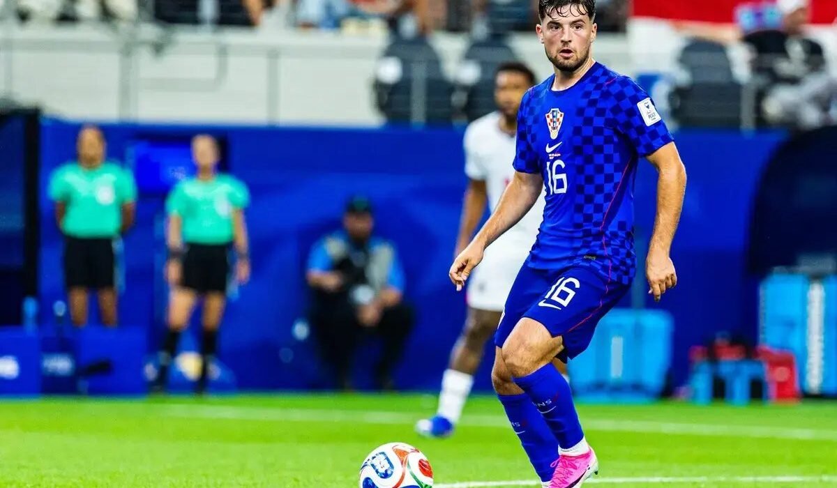 Manchester United and Aston Villa in race to sign World Cup star Martin Baturina