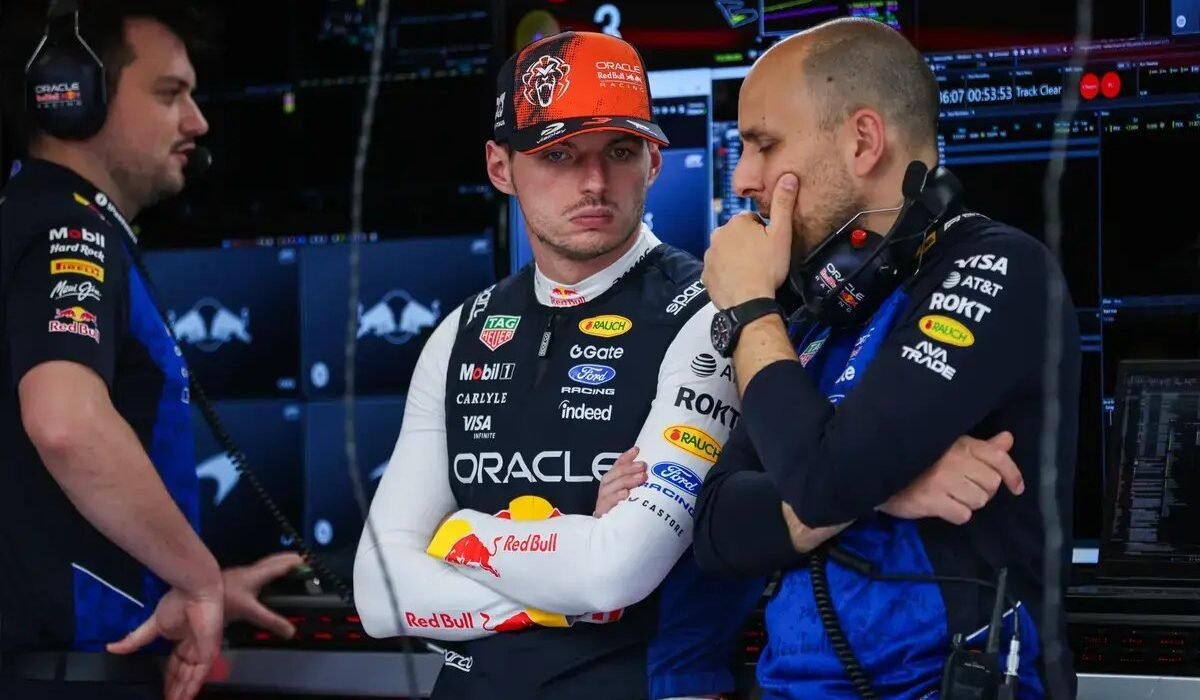 Max Verstappen urged to ignore exit terms and stay with Red Bull until 2028