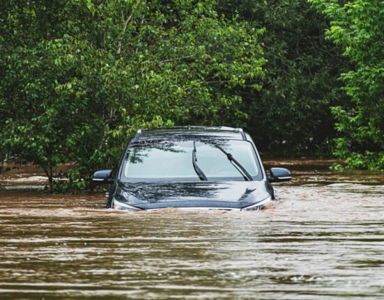More Americans need to learn how to survive a sinking car, according to this survey