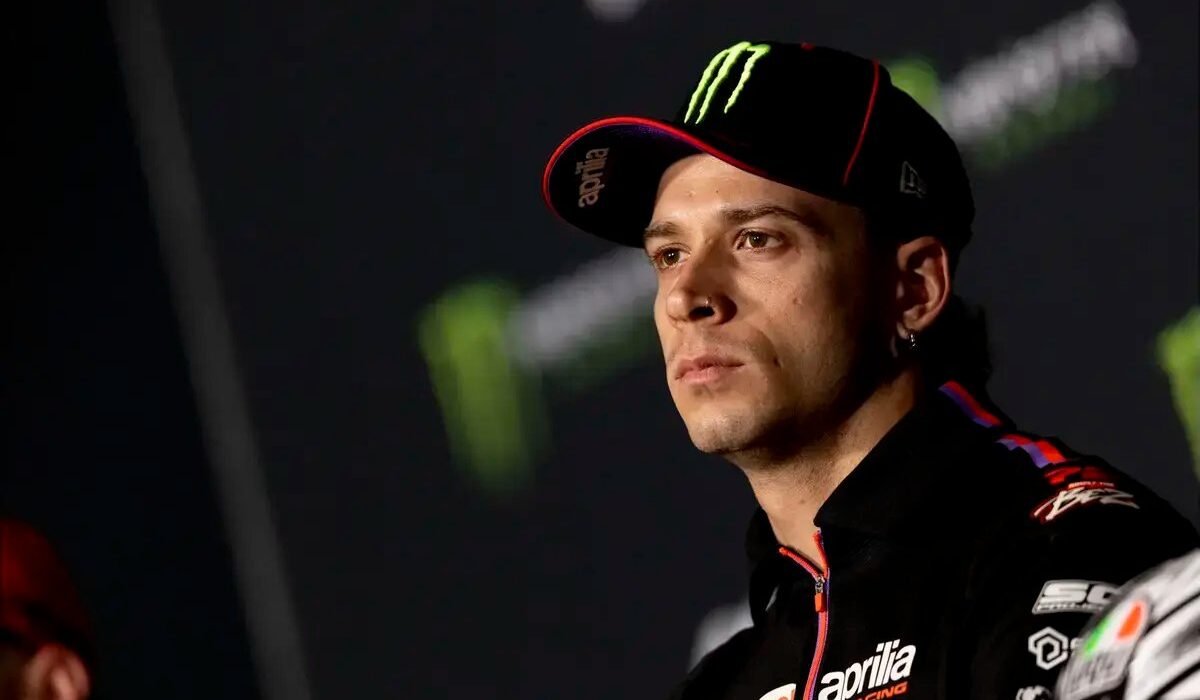 MotoGP fans criticize Marco Bezzecchi for repeating Francesco Bagnaia's costly sprint race errors
