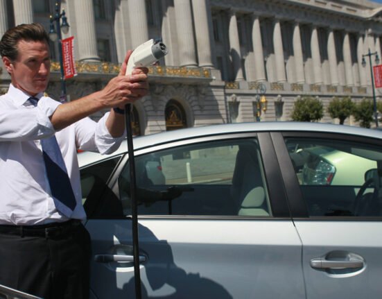 New California incentive gives $3,500 instant rebate to first-time EV buyers