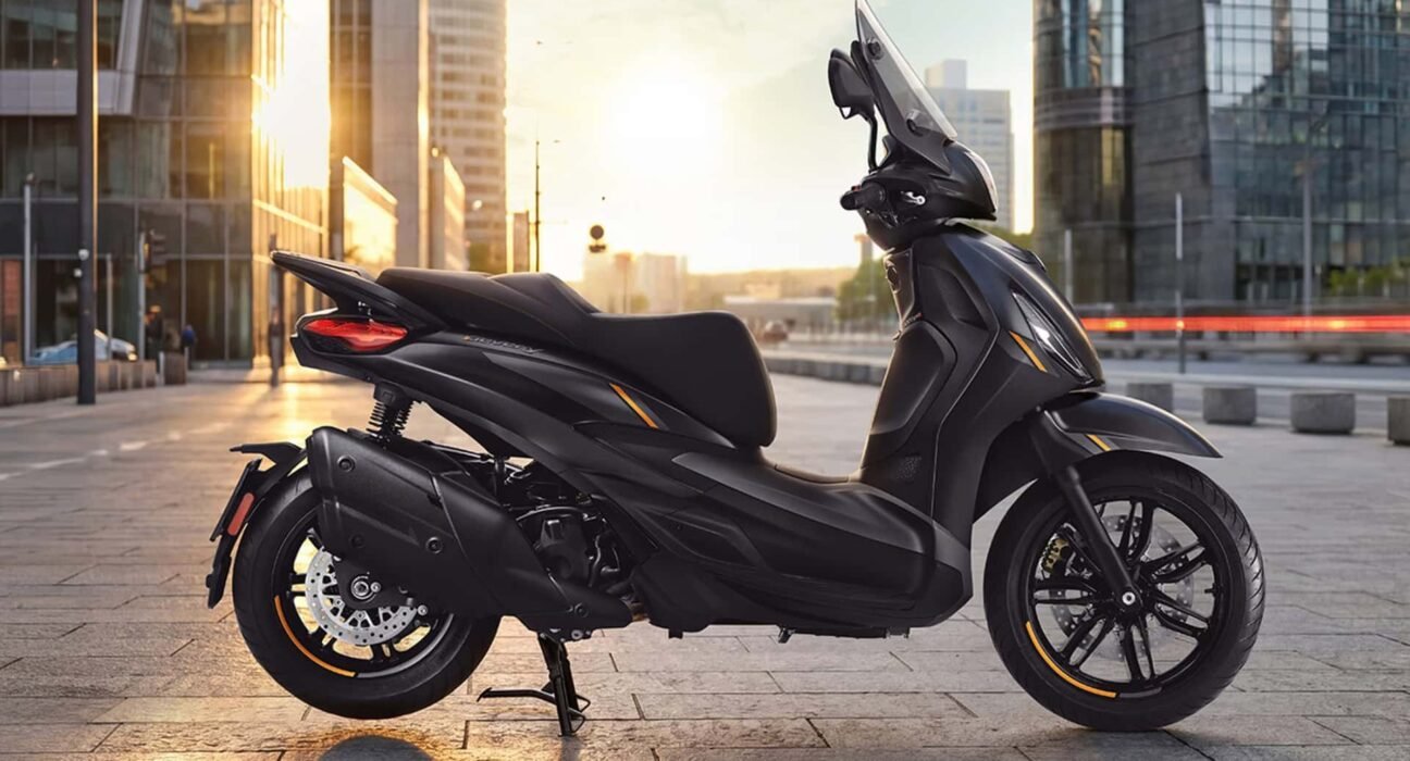 Piaggio's 25-year-old scooter idea somehow still makes sense