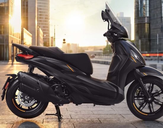 Piaggio's 25-year-old scooter idea somehow still makes sense