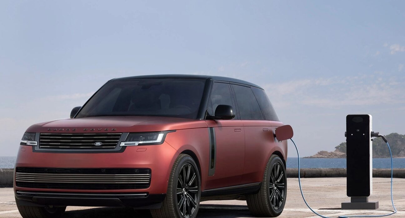 Range Rover is going electric without ditching the V8