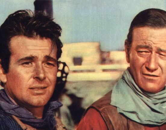 Ranking the Best John Wayne Movies—And This 1961 Western Is No. 1 With a Perfect Rotten Tomatoes Score