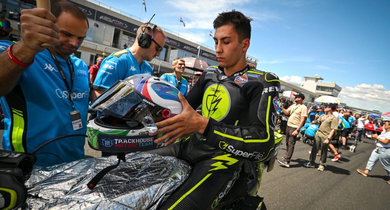 Raul Fernandez remains with Trackhouse as Tech3 fights for two KTM seats