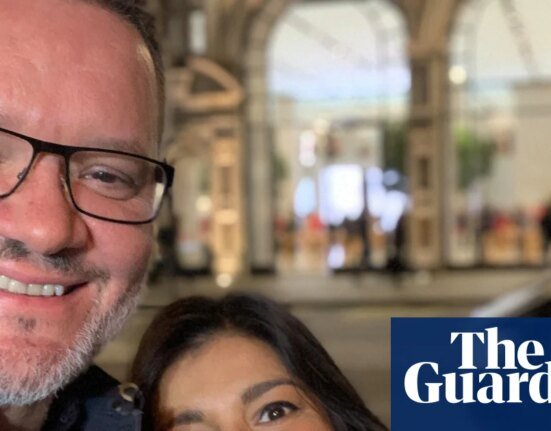 Readers, I Married Her: Couples Tell Us How Books Bring Them Together books