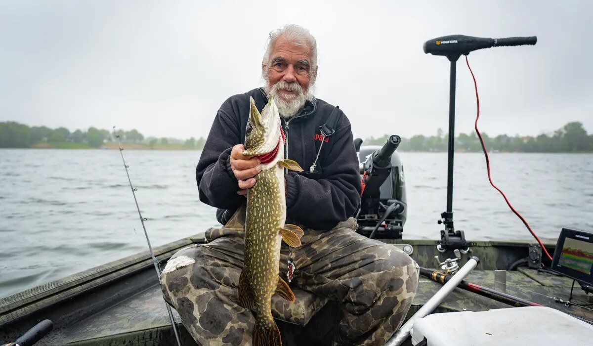 Secrets of Catching, Cleaning and Frying Northern Pike – From a Fishing Legend
