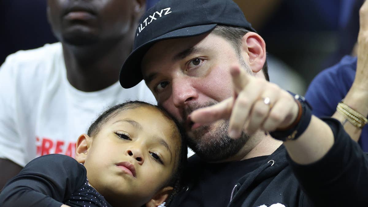 Serena Williams' family consists of 2 children – her daughter plays tennis.