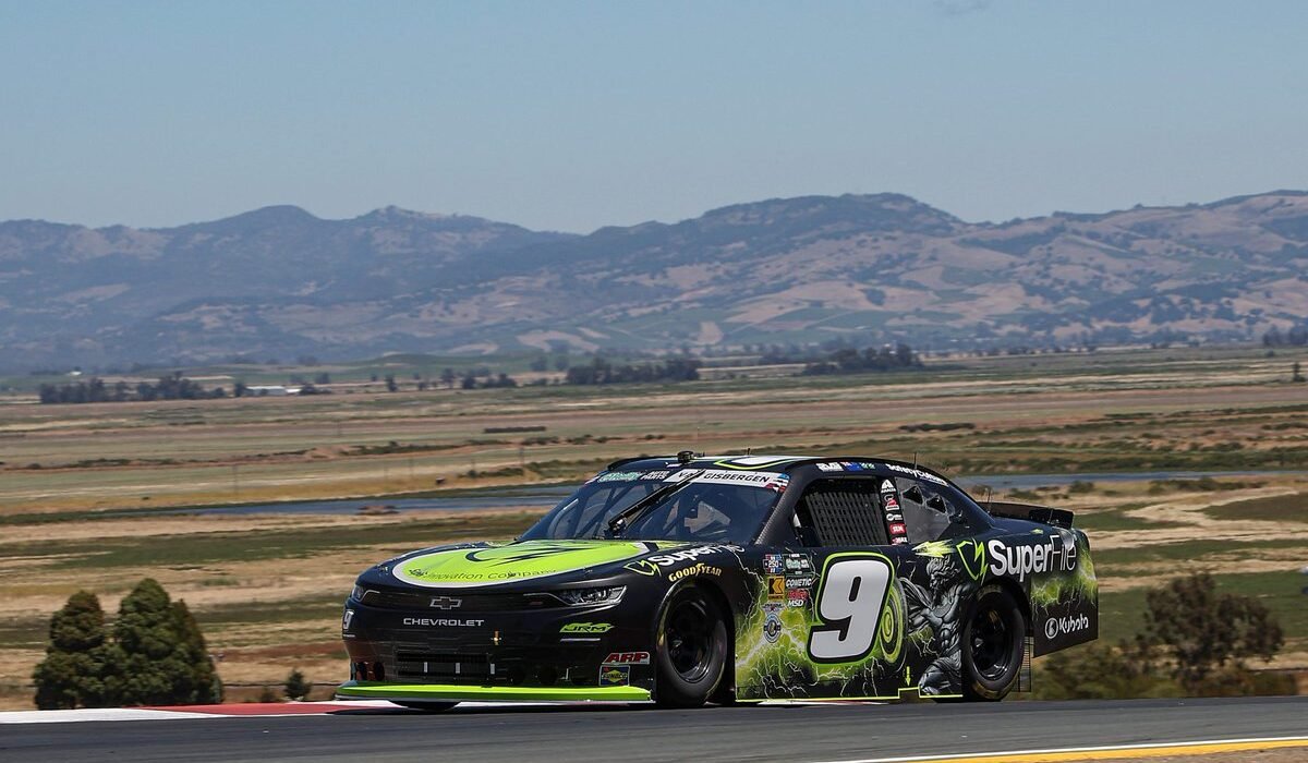 Shane van Gisbergen dominates Sonoma pole, beats rising star Brent Cruz