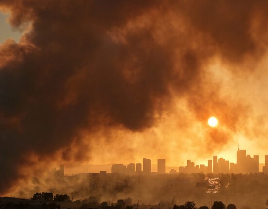 Smoke from L.A. warehouse fire blocked the area for days