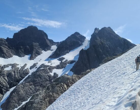 Snow at high altitude? How to monitor hiking conditions in the early season