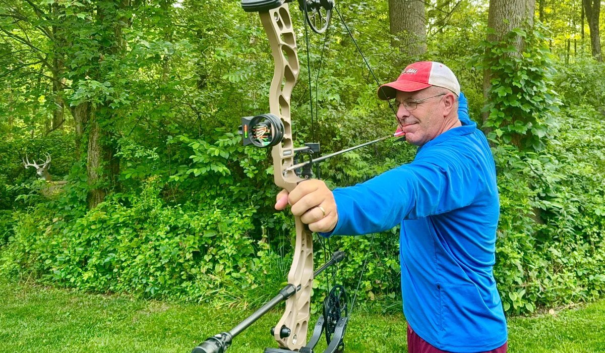 SoloCam is back in this affordable compound bow