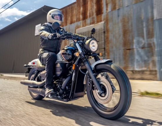 The cruiser that balances highway comfort and everyday simplicity
