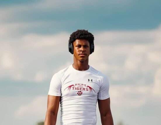 Top QB recruit makes history with EA Sports