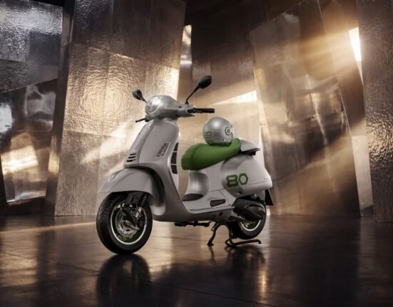 Vespa celebrates 80 years with the "Otantessimo Edition"
