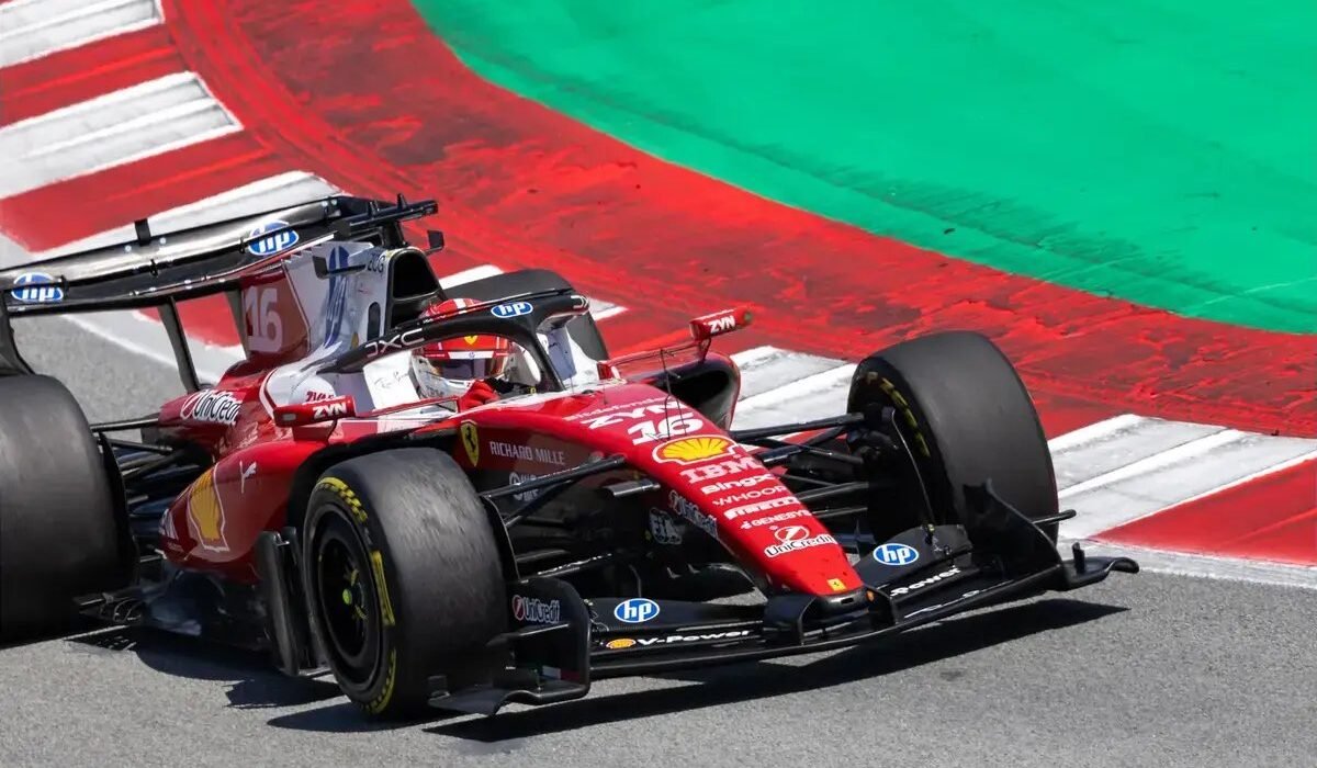 Villeneuve urges Ferrari to fully support Hamilton as Leclerc falls behind in title race